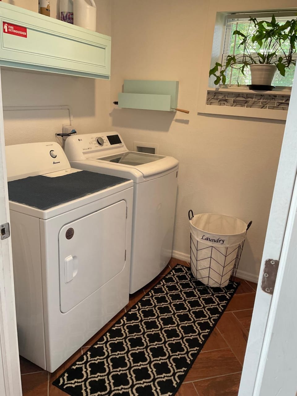 Spacious Ranch 7 min to beach/ airport Pet friend House in Melbourne