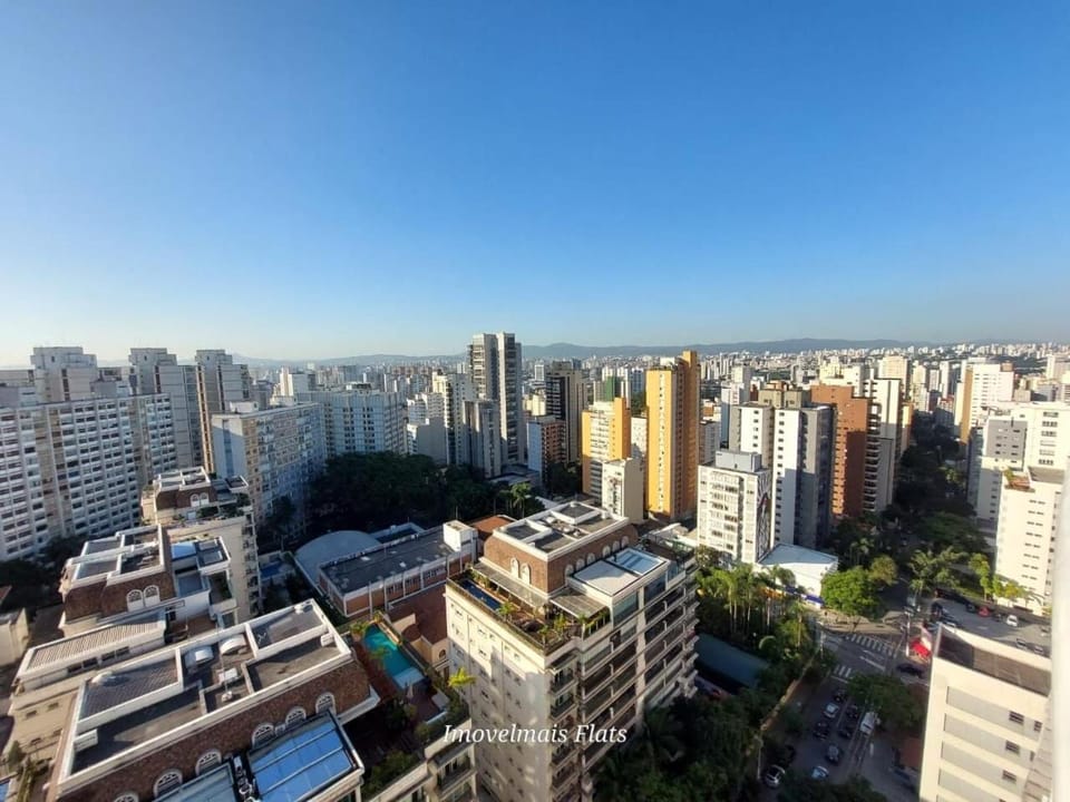City view, Pool view