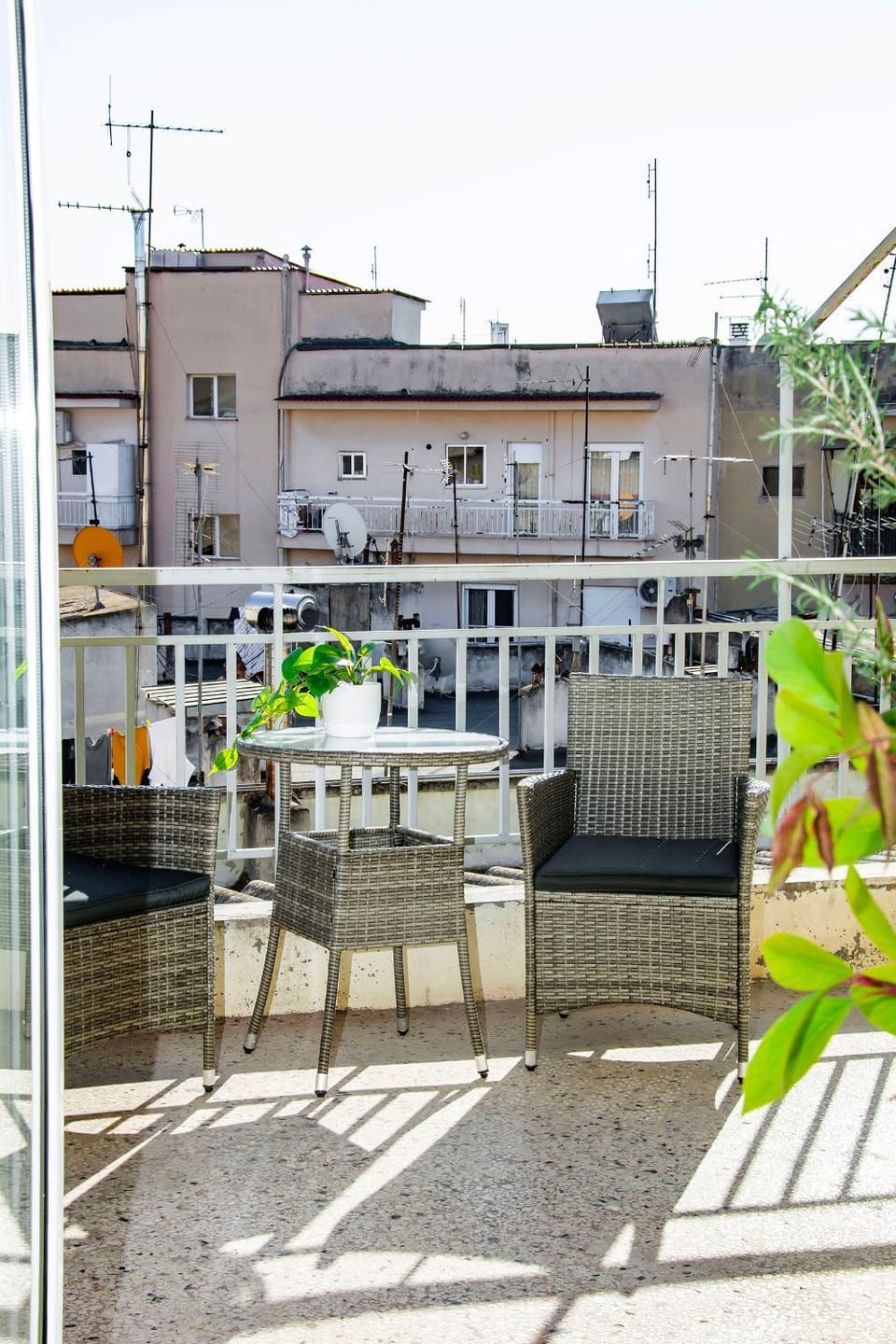 Property building, Day, View (from property/room), Balcony/Terrace