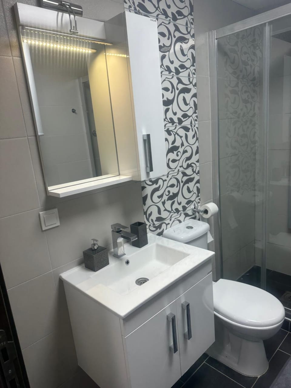 Shower, Toilet, Bathroom