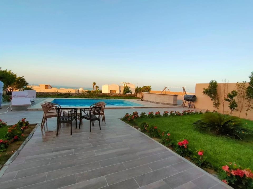 Patio, Day, Natural landscape, Garden, Garden view, Pool view, Sea view, Swimming pool, sunbed