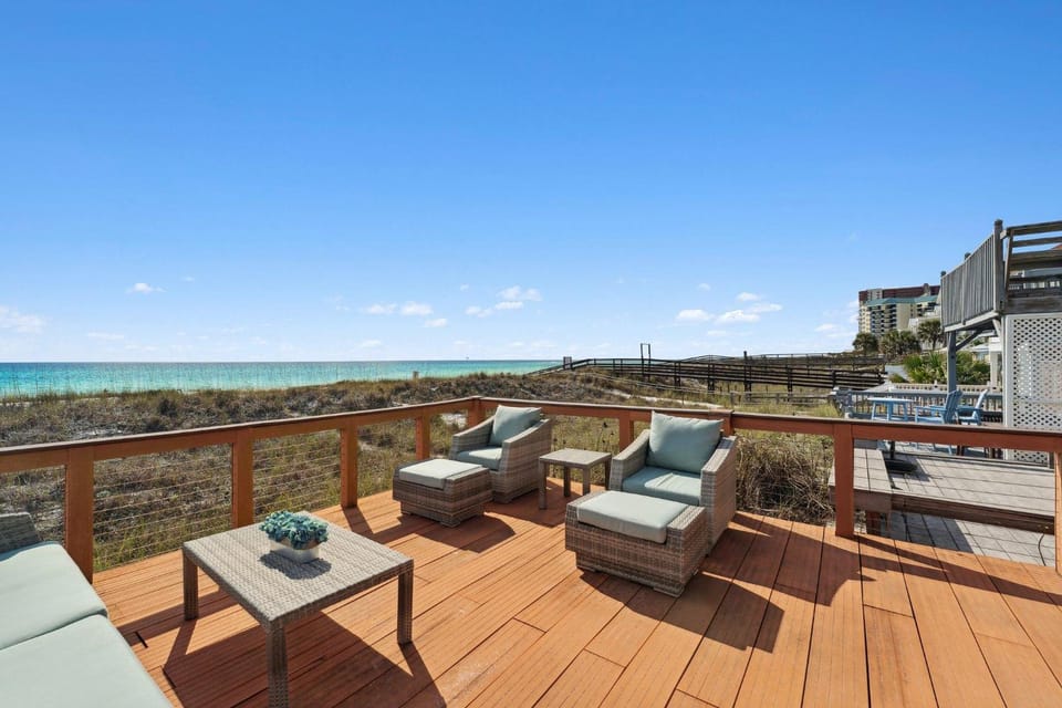 9614 Beach Blvd House in Panama City Beach