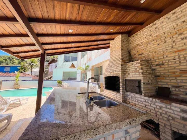 Patio, BBQ facilities, Evening entertainment