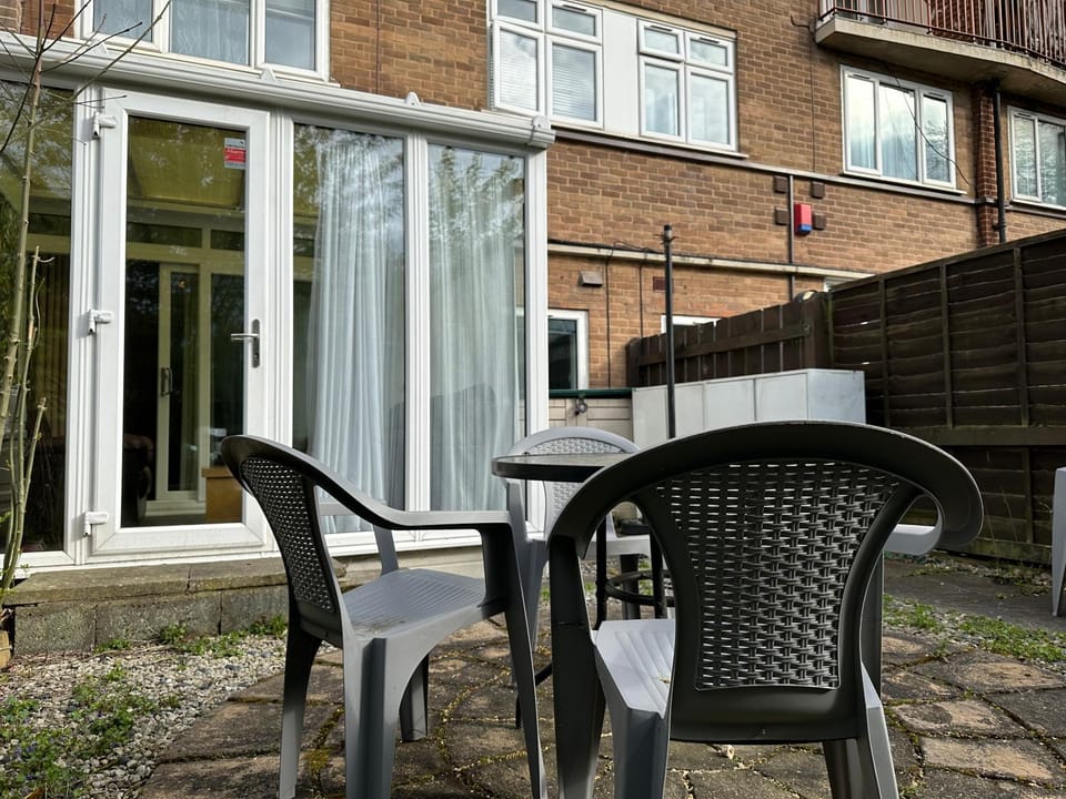 Garden, Balcony/Terrace