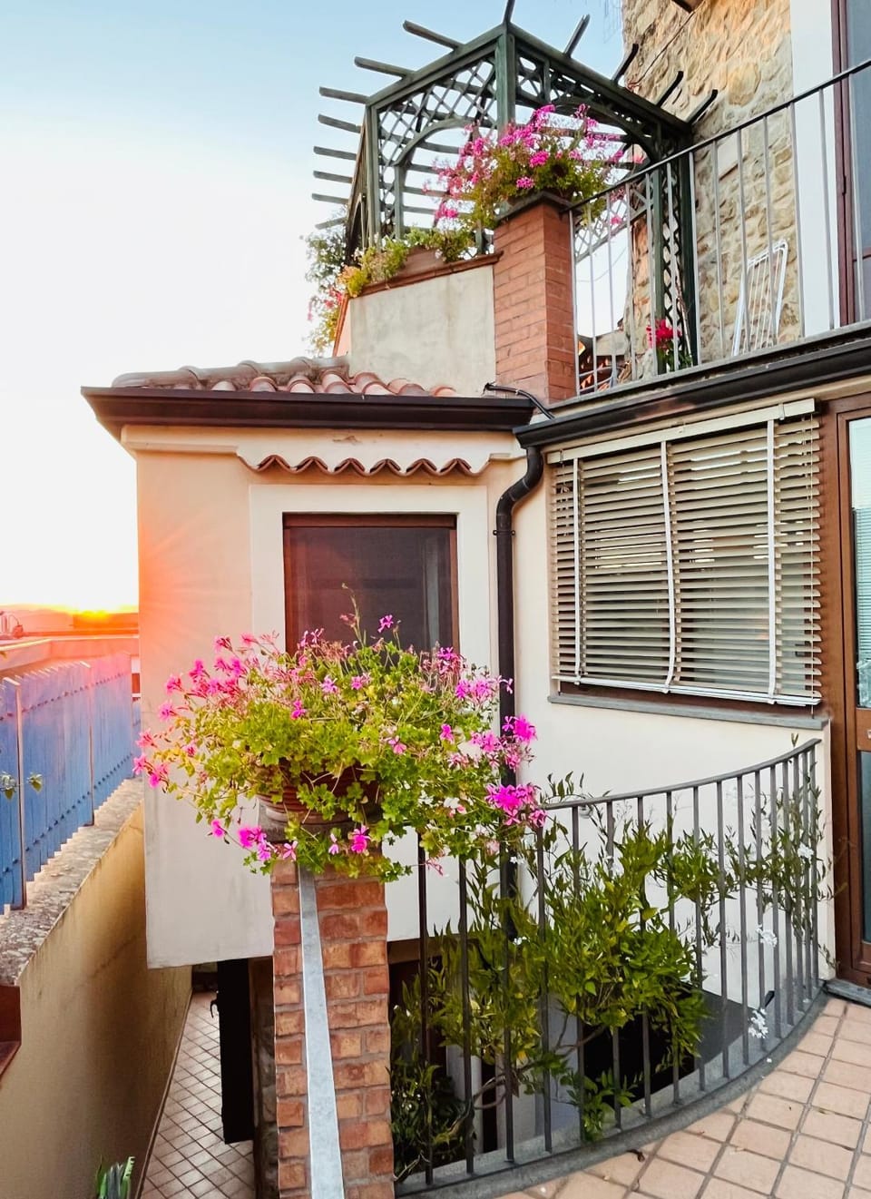 Balcony/Terrace, Garden view, Internal: Not applicable to any particular room