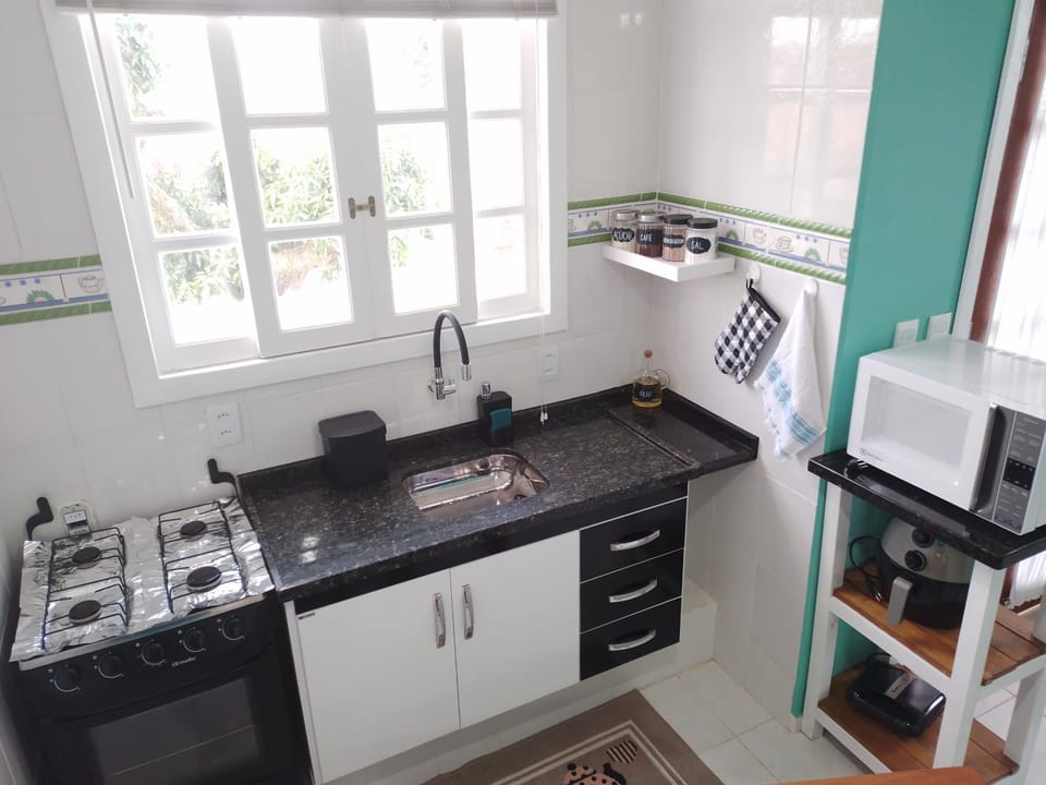 Kitchen or kitchenette, minibar, pet friendly, stove