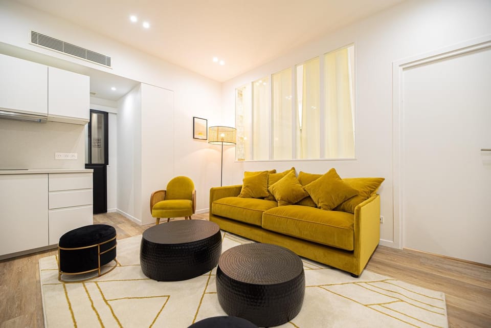 Kitchen or kitchenette, Living room