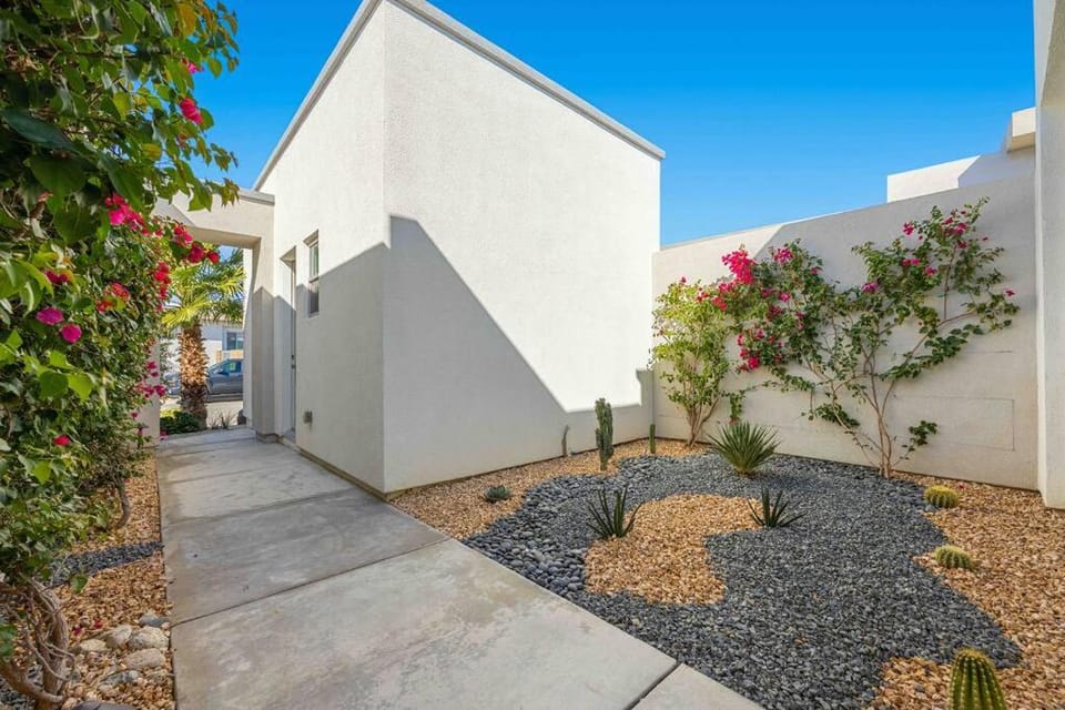 Escena Golf Course Haven - Modern 3bed/3bath Home Villa in Palm Springs