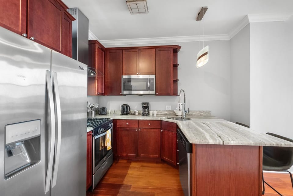 XL Studio - Modern Studio with Rooftop Pool Apartment in Philadelphia