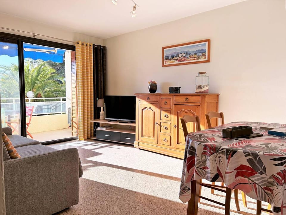 Appart 2 pièces, 4 pers, au calme à Bormes-les-Mimosas - FR-1-251-542 Apartment in Le Lavandou