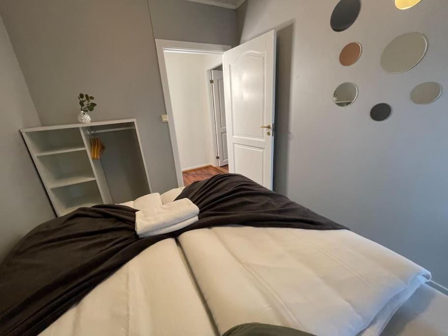 Stavanger BnB 15 by Berti's ( Centrum, Sauna, Billiard, Airport Shuttle) Apartment in Stavanger
