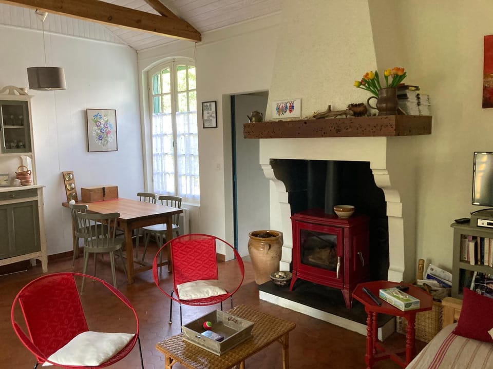 Maison de Charme pour 6 à Biscarrosse-Plage, Proche Centre, Jardin, BBQ, Non-Fumeur, Animaux Non Admis - FR-1-521-229 House in Biscarrosse