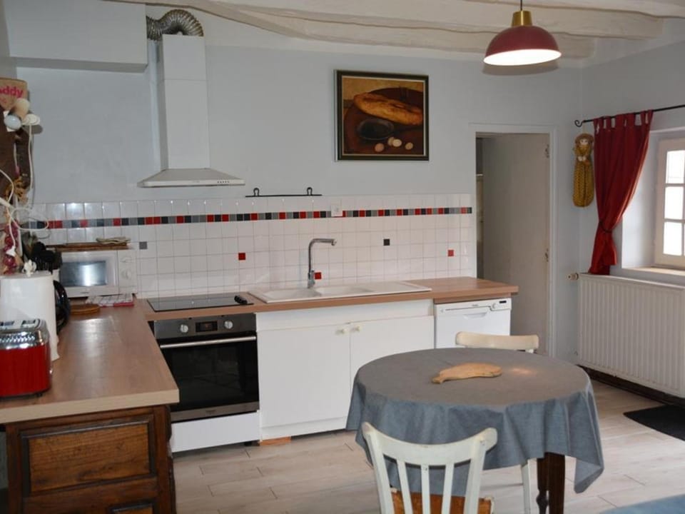 Maison de caractère 1840 en Touraine avec grand jardin, pêche, à proximité de Loches et châteaux. - FR-1-381-558 House in Centre-Val de Loire