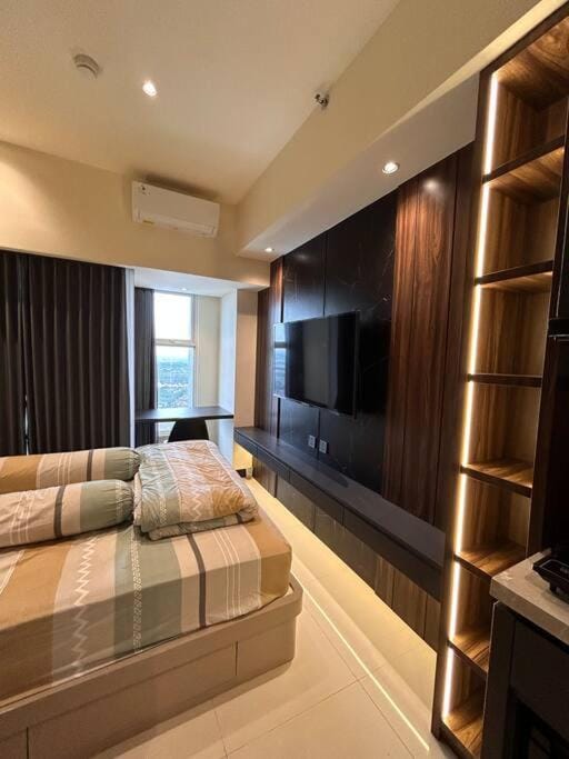 Cozy Apartment on Top of Pakuwon City Mall Apartment in Surabaya