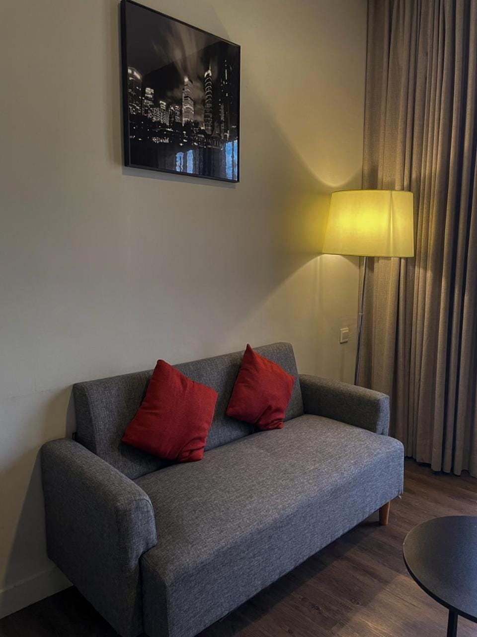 TV and multimedia, Seating area