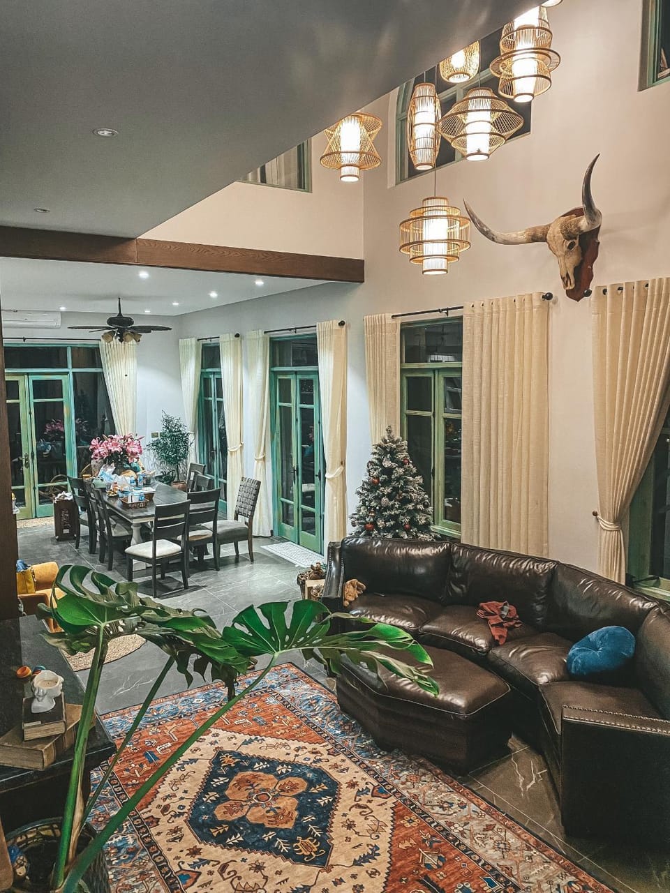 Living room, Seating area