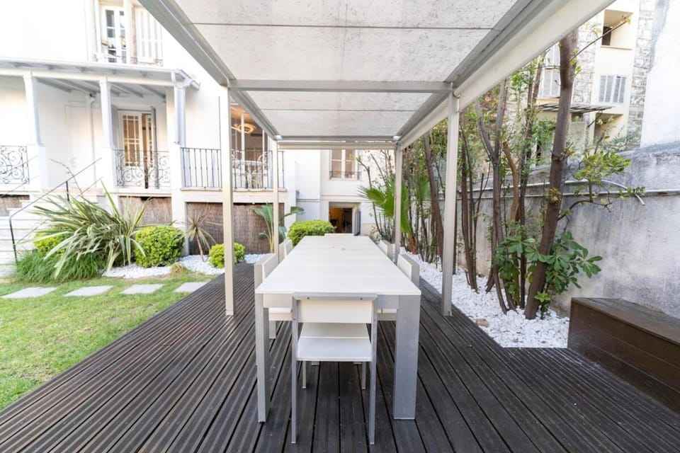 Superbe appartement avec jardin piscine, garage Apartment in Nice