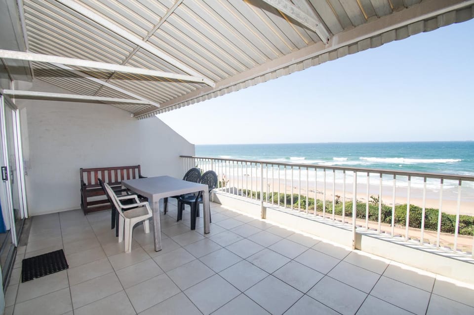 Patio, Day, View (from property/room), Balcony/Terrace, Sea view