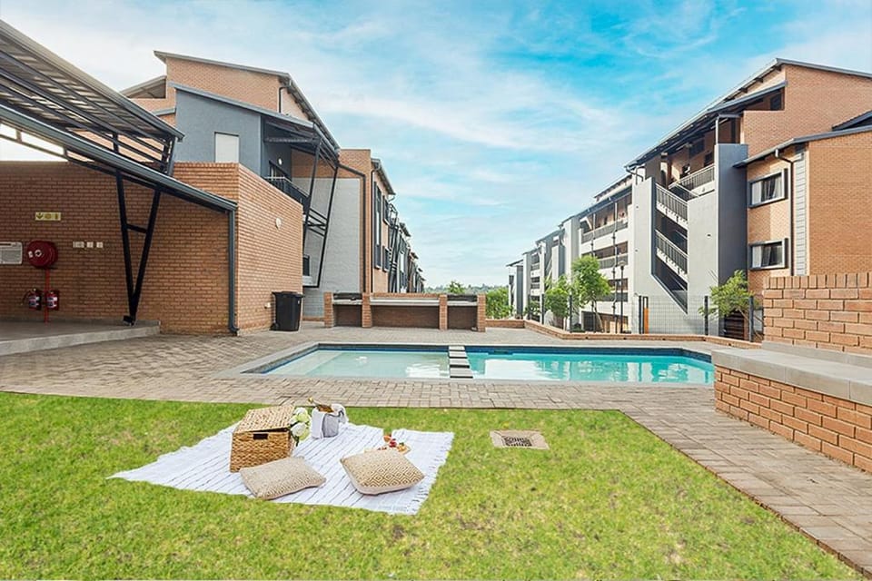 House of Ndebele @Mall of Africa Waterfall Midrand Apartment in Sandton