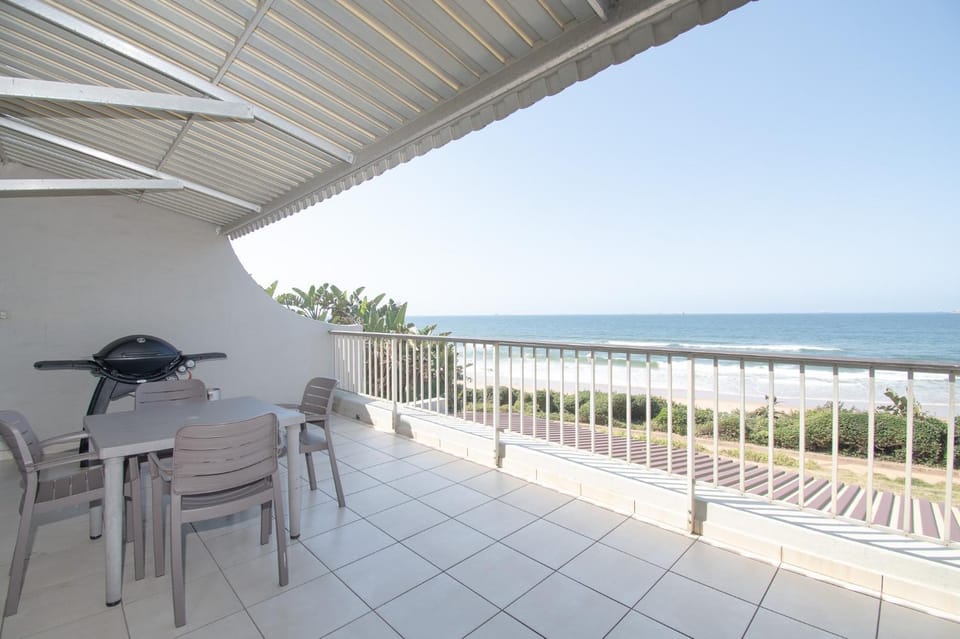 Patio, Day, Natural landscape, View (from property/room), Balcony/Terrace, Sea view