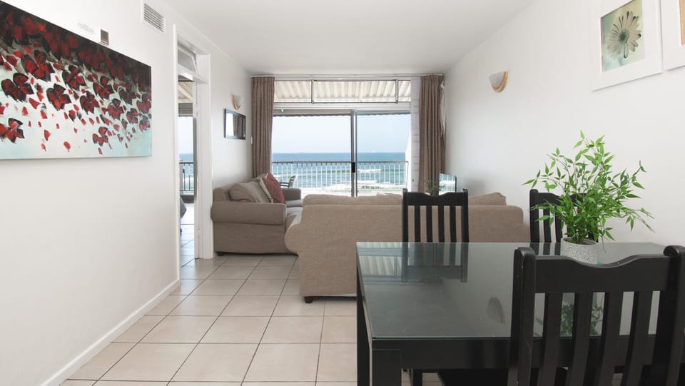 Natural landscape, Living room, Seating area, Dining area, Sea view