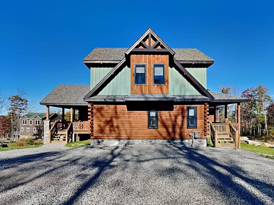 Mama Bear Lodge House in Deep Creek Lake