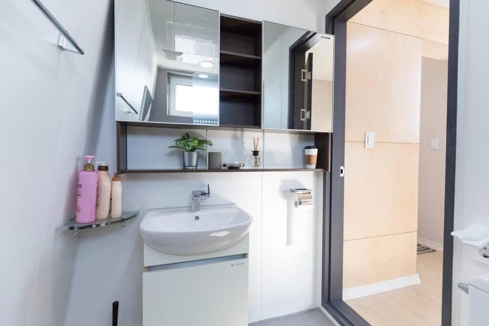 3R+2Baths/ Ewha / Sogang / near Shinchon & Hongdae Apartment in Seoul