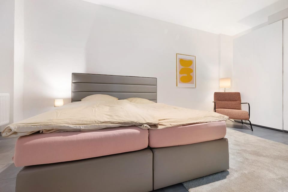 Living room, Bedroom