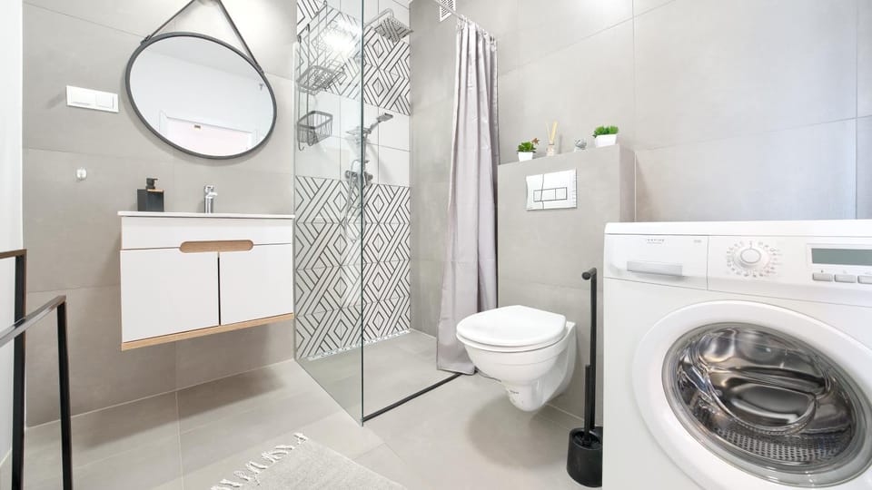 Shower, Bathroom