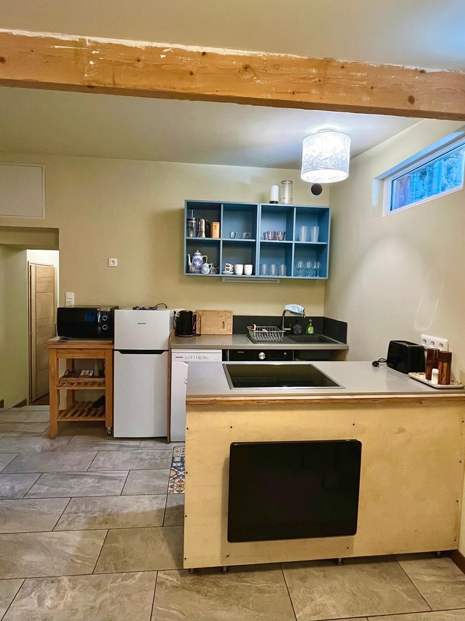 Kitchen or kitchenette, stove