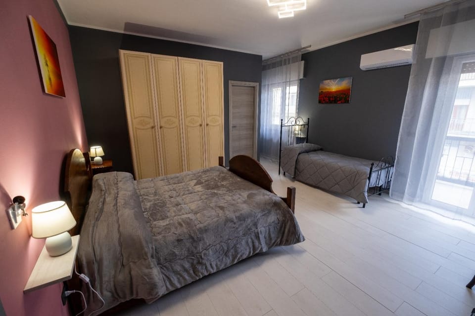 Bed, Photo of the whole room, Bedroom, wardrobe