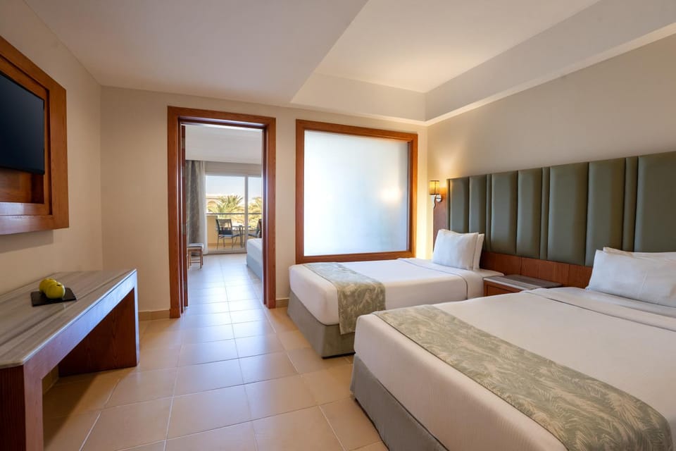 Bedroom, Guests, Family, furniture