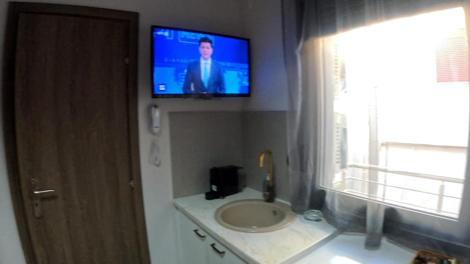 Bathroom, TV and multimedia