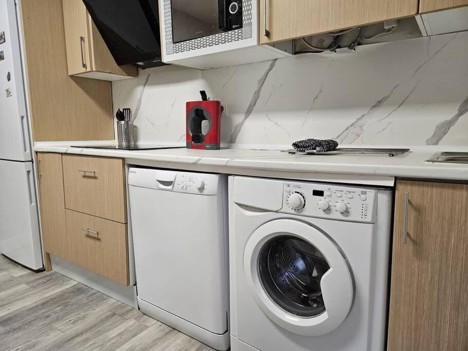 1A113 Moderno 3 dormitorios by R2R Consulting Apartment in Gijón