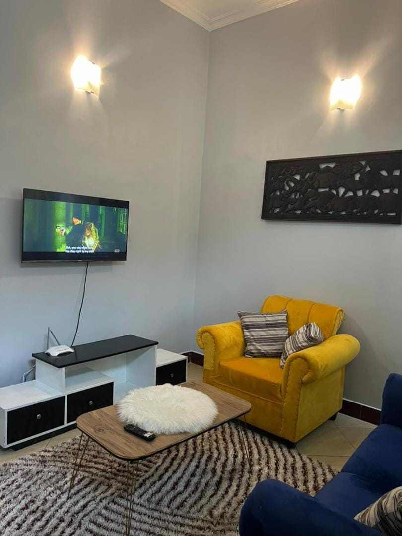 TV and multimedia, Seating area, Evening entertainment