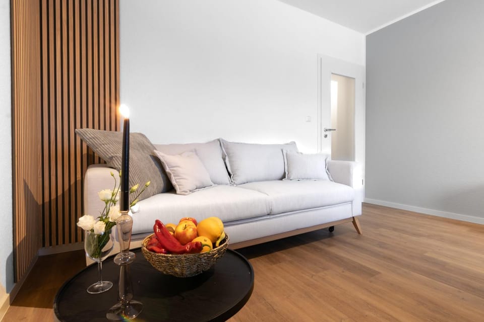 Living room, Photo of the whole room, Seating area