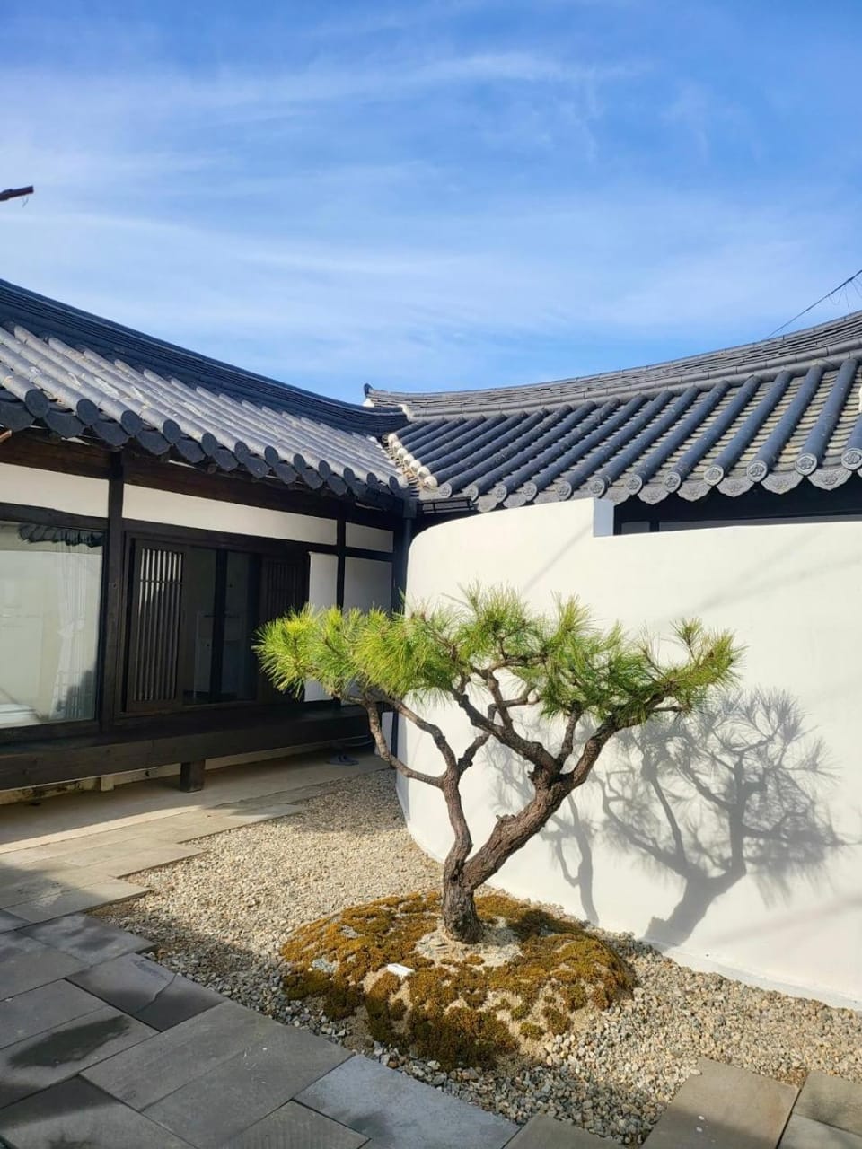 Hanok Dasi Bom 101 House in South Korea