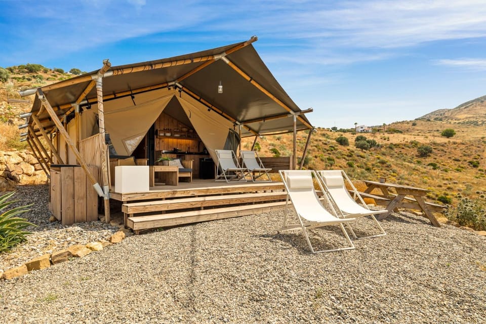 Property building, Natural landscape, View (from property/room), Balcony/Terrace, Seating area, Mountain view