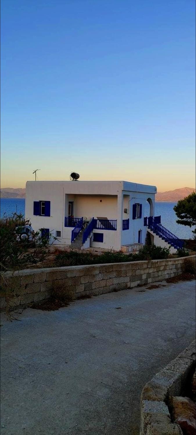 Property building, Natural landscape, Sea view, Sunset