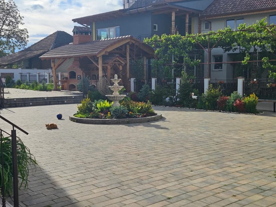 Spring, Garden view