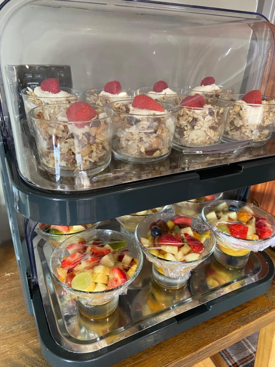 Continental breakfast, Buffet breakfast