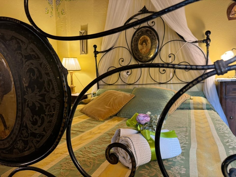 Bed, Decorative detail, Bedroom