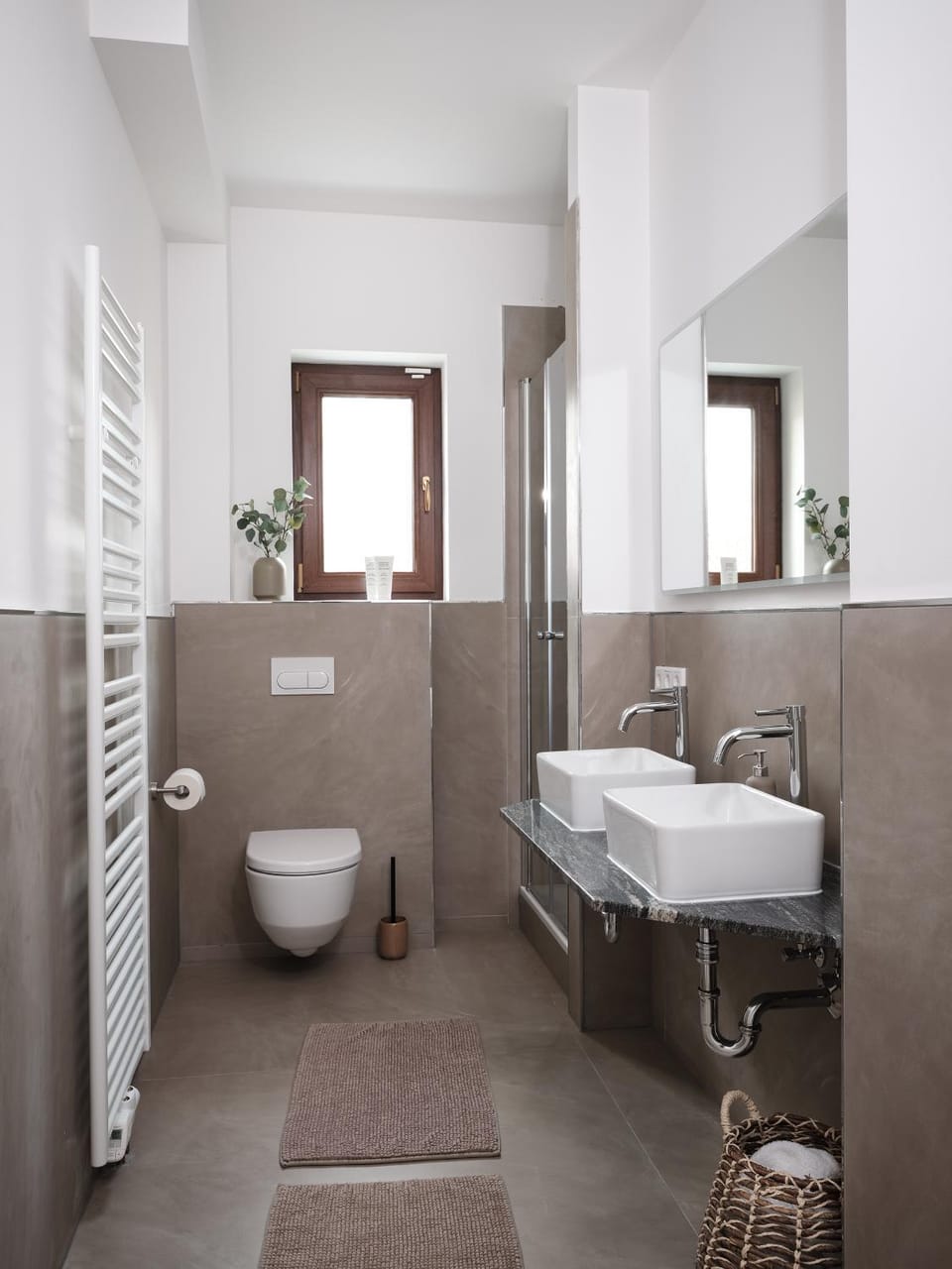 Shower, Toilet, Bathroom, towels