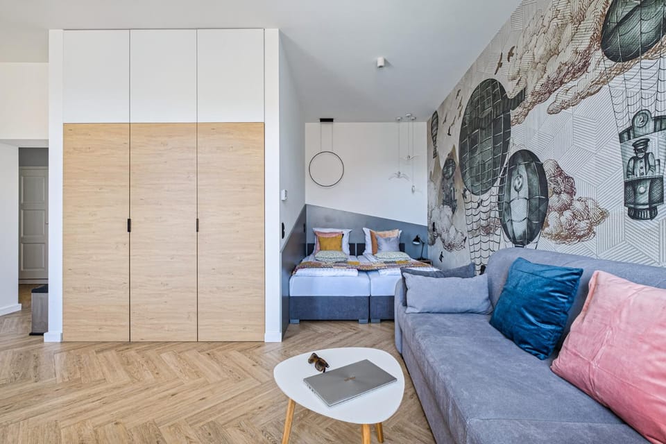 Bed, Living room, Photo of the whole room, Seating area