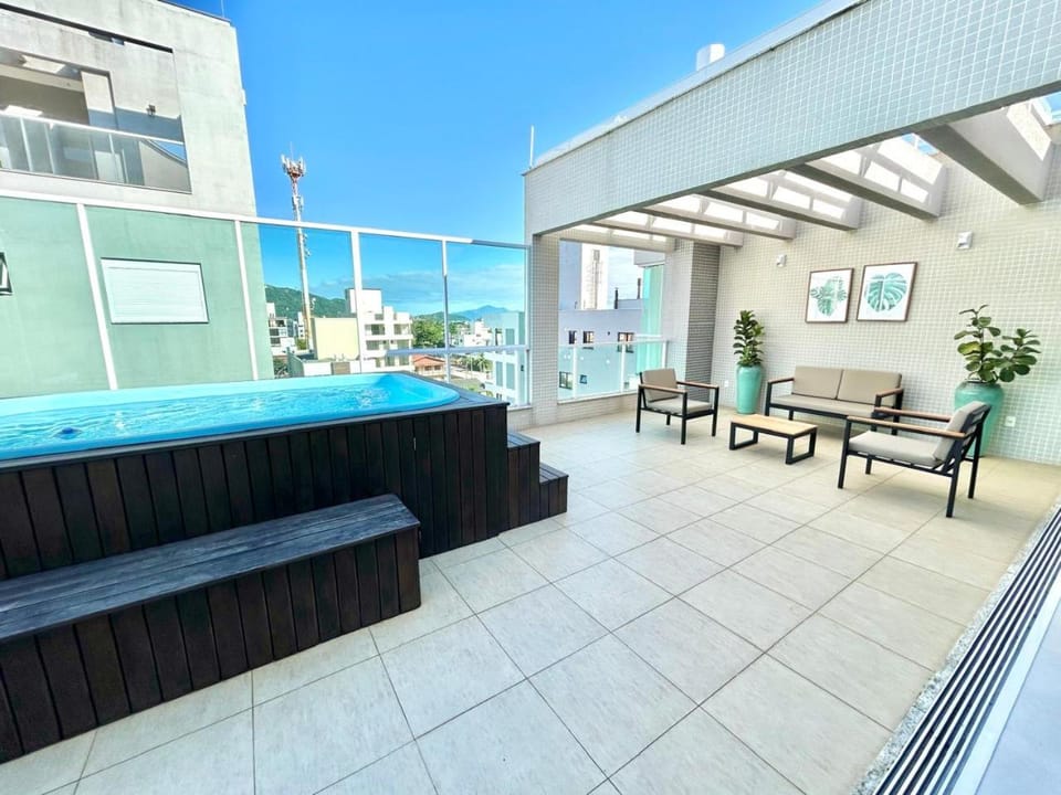 ANSNEGOCIOS APTO DUPLEX PRAIA MARISCAL 306 Bayside Apartment in Bombinhas
