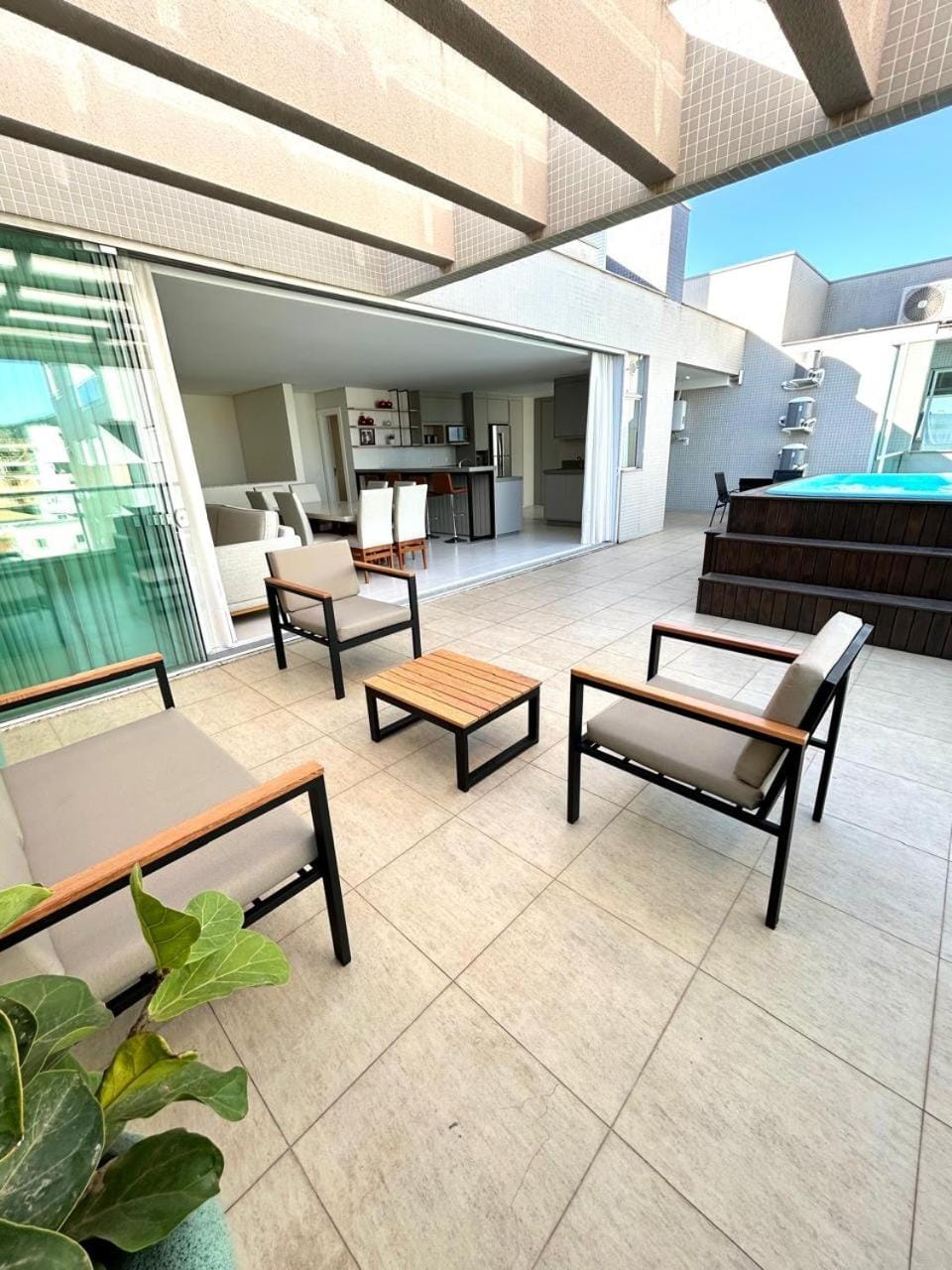 ANSNEGOCIOS APTO DUPLEX PRAIA MARISCAL 306 Bayside Apartment in Bombinhas