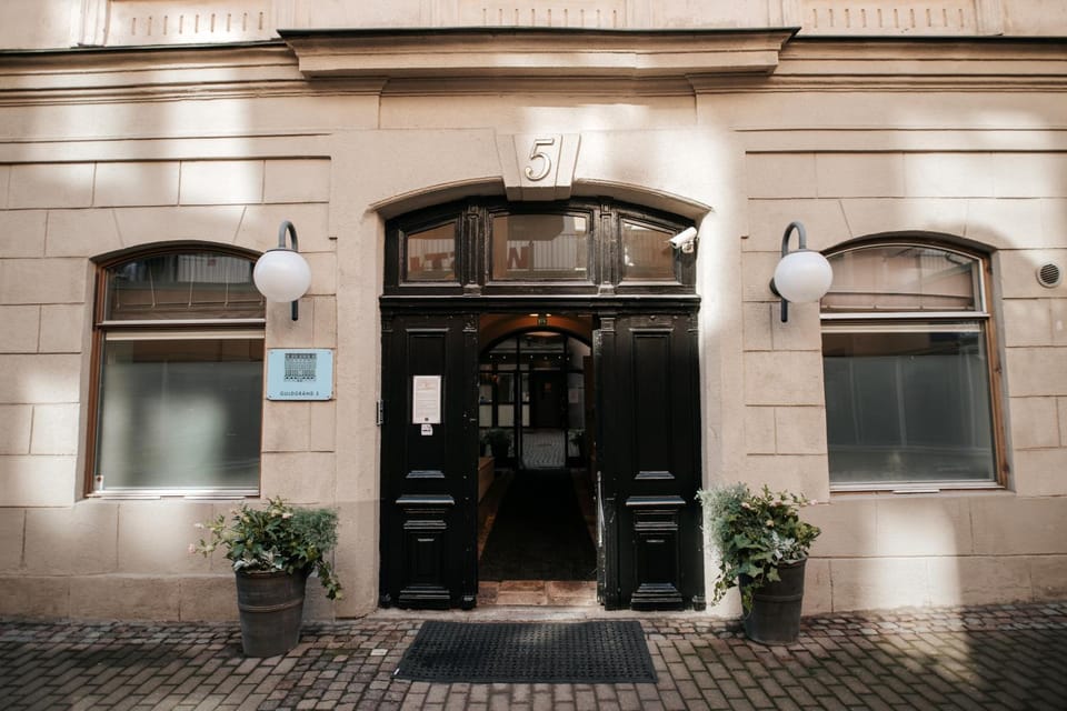 Facade/entrance