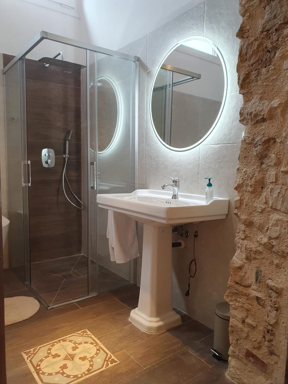 Shower, Bathroom
