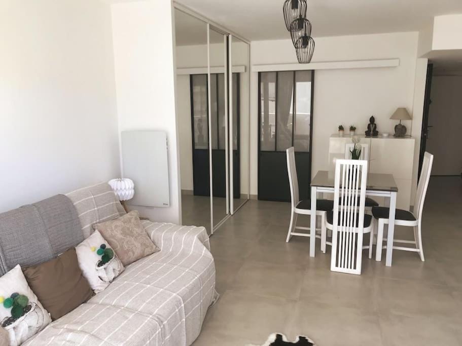 Magnifique studio au pied des plages Apartment in Cannes