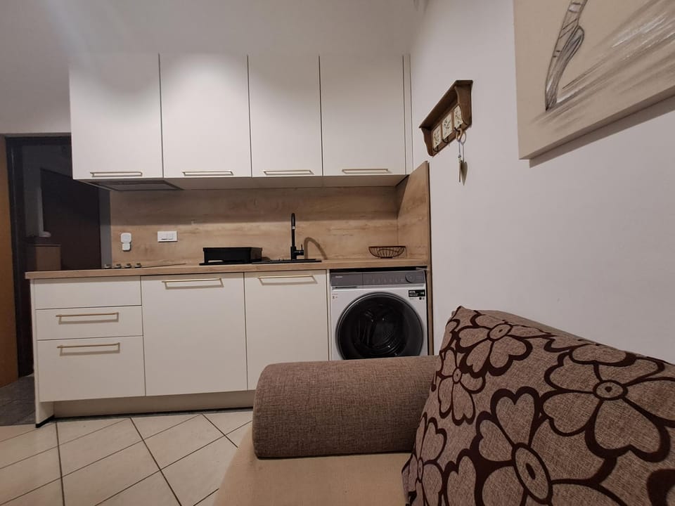 washing machine, kitchen